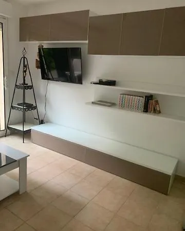 Grande Dans Logement Partagé Appartement Seilh